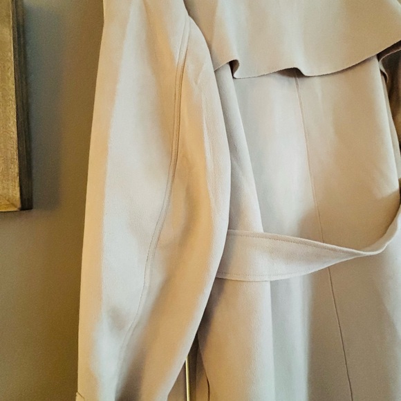 Elegant Cream Trench Coat faux leather- suede feel - Picture 3 of 7
